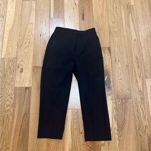 Express Women’s Black Pants Size 6 short